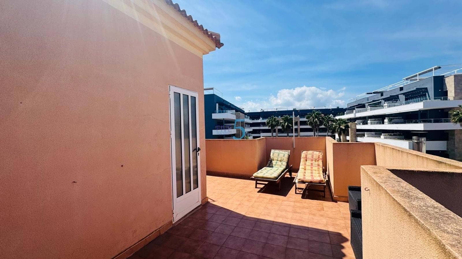 3 camera da letto Casa in vendita in Playa Flamenca con piscina garage - 210.000 € (Rif: 9841963)
