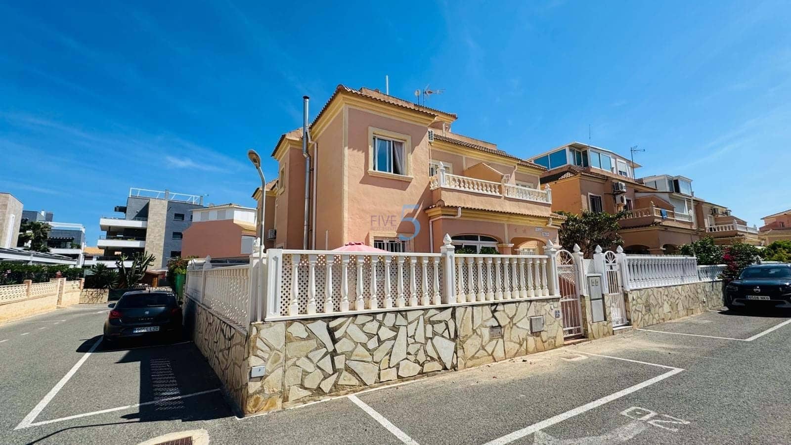 3 camera da letto Casa in vendita in Playa Flamenca con piscina garage - 210.000 € (Rif: 9841963)