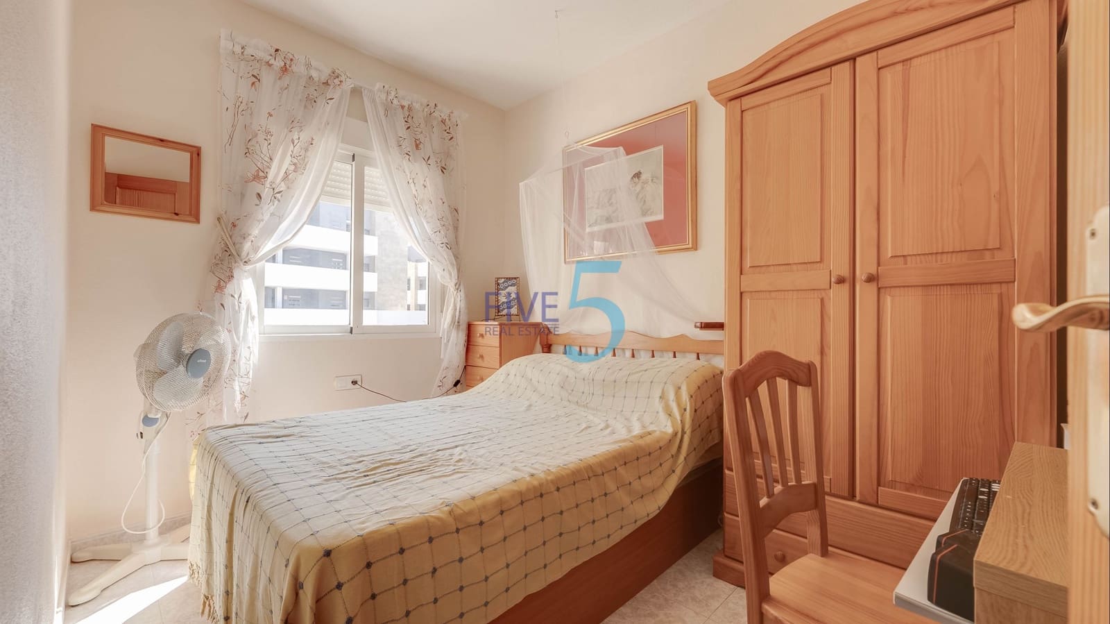 3 bedroom Townhouse for sale in Playa Flamenca with pool garage - € 210,000 (Ref: 9841963)
