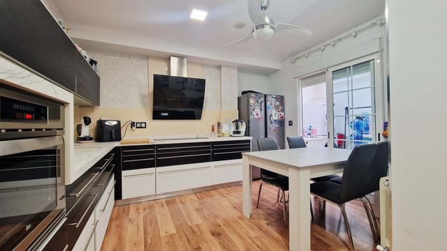 4 sypialnia Dom na sprzedaż w San Javier z garażem - 309 000 € (Ref: 9841964)