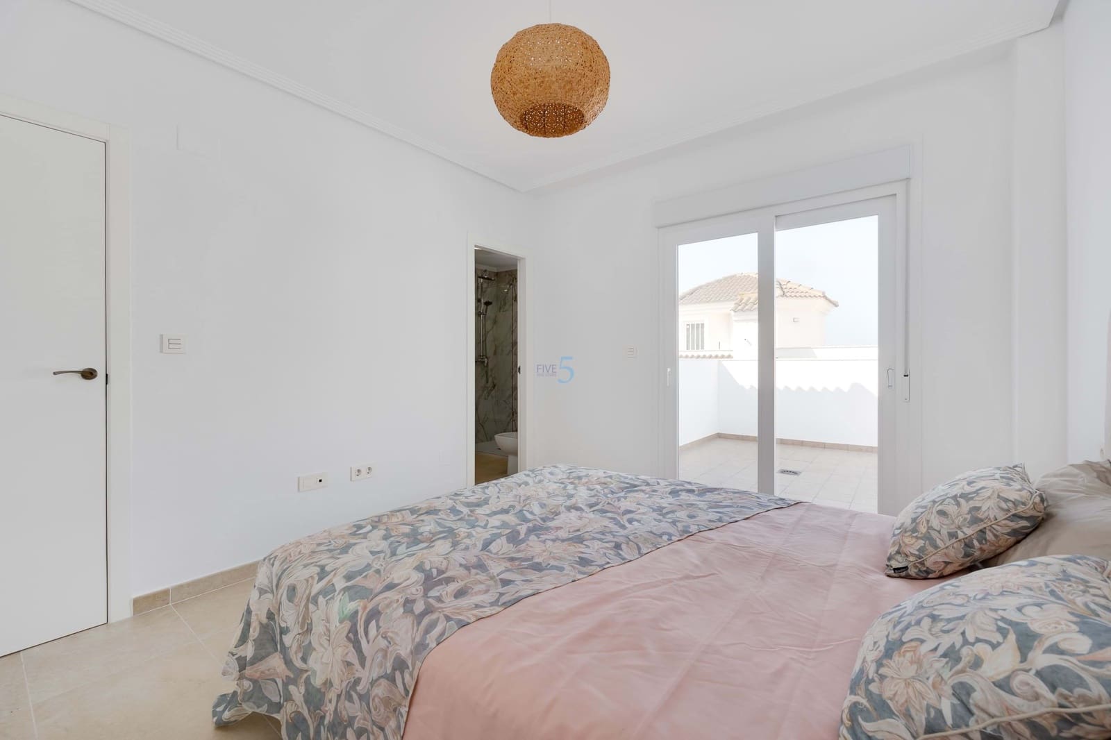 3 bedroom Villa for sale in San Fulgencio with pool garage - € 280,000 (Ref: 9844506)