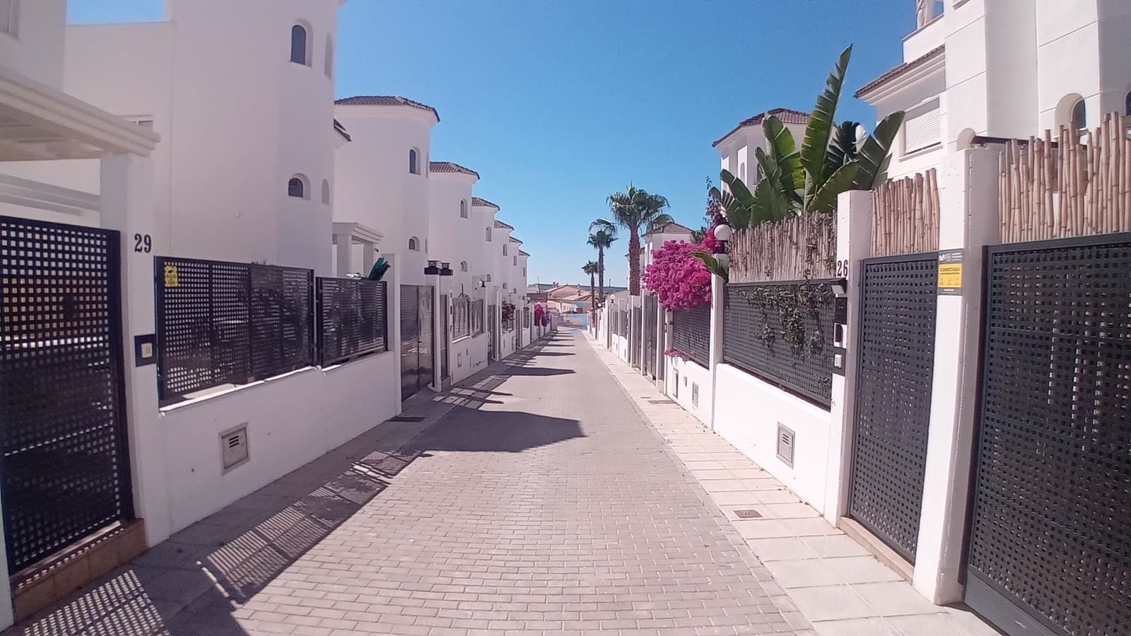 3 bedroom Villa for sale in San Fulgencio with pool garage - € 280,000 (Ref: 9844506)