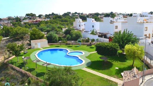 3 Zimmer Villa zu verkaufen in Dream Hills, Orihuela mit Pool Garage - 255.000 € (Ref: 9844692)