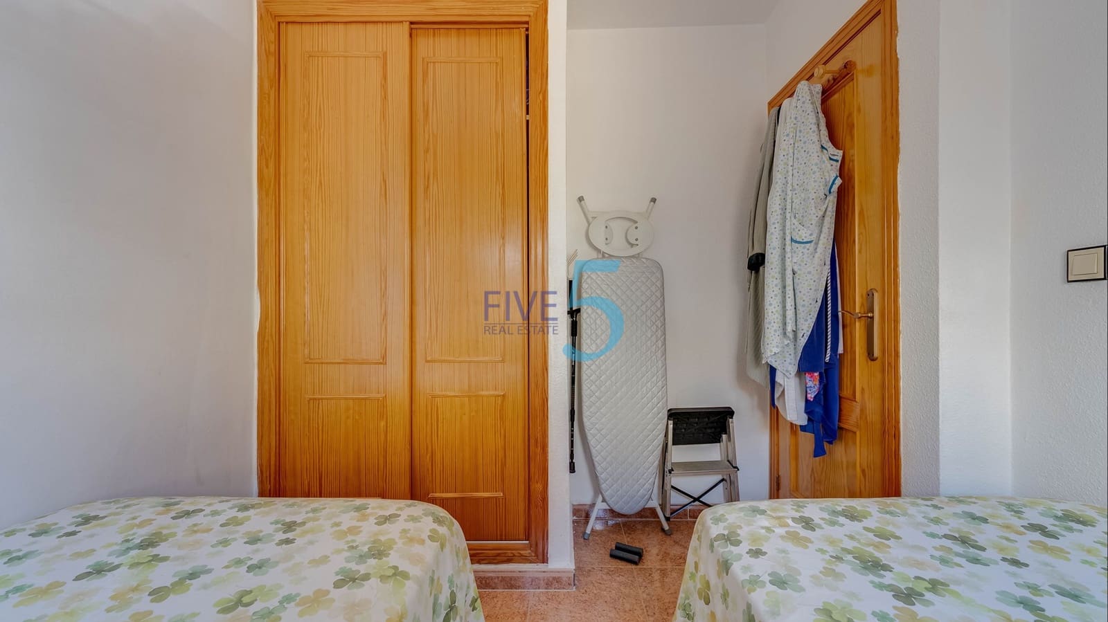 3 bedroom Villa for sale in Dream Hills with pool garage - € 255,000 (Ref: 9844692)