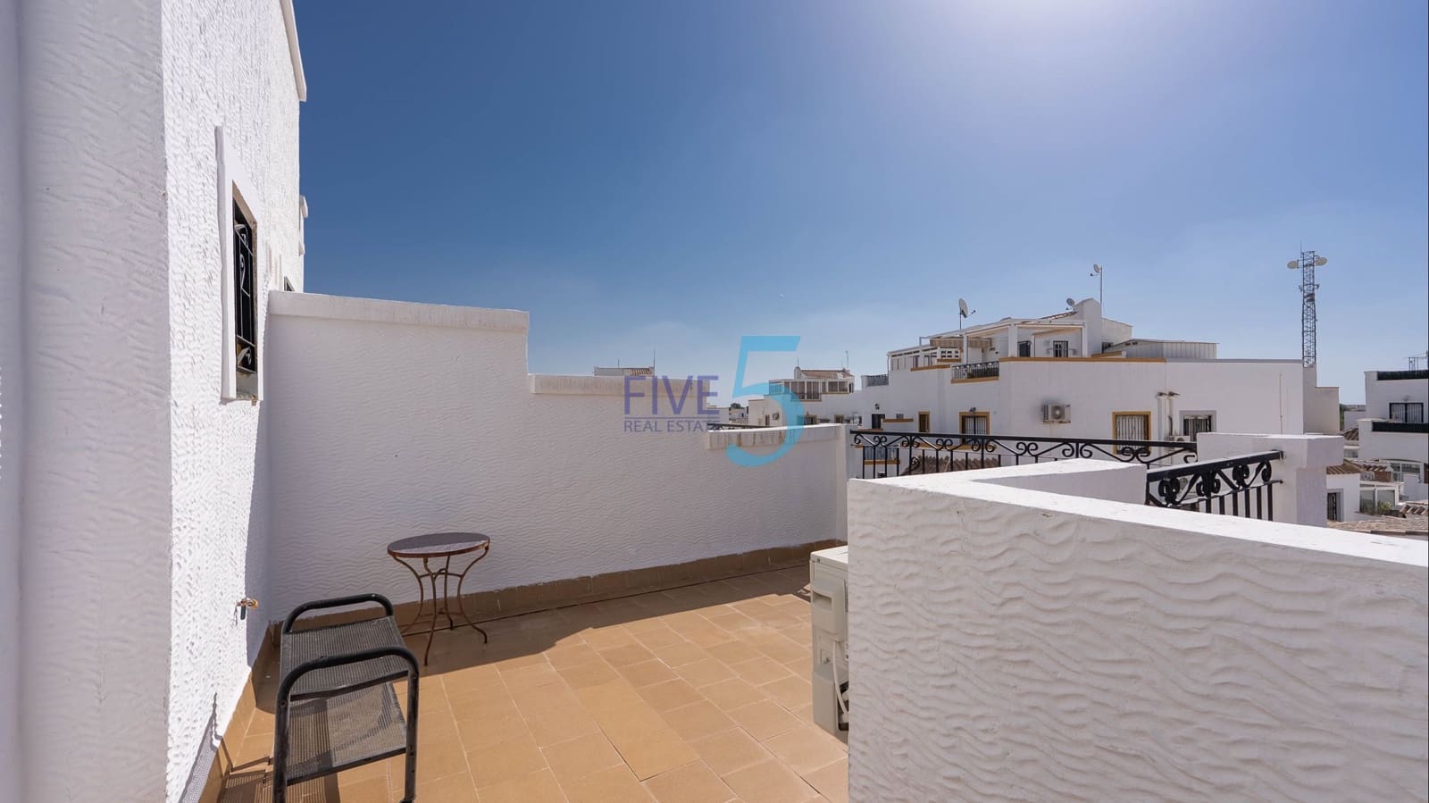 3 bedroom Villa for sale in Dream Hills with pool garage - € 255,000 (Ref: 9844692)