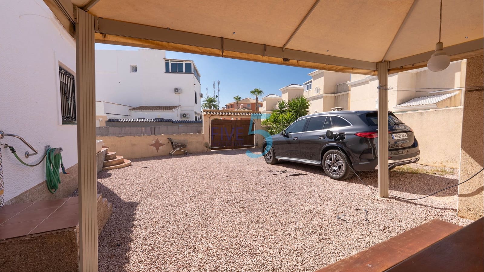 3 bedroom Villa for sale in Dream Hills with pool garage - € 255,000 (Ref: 9844692)