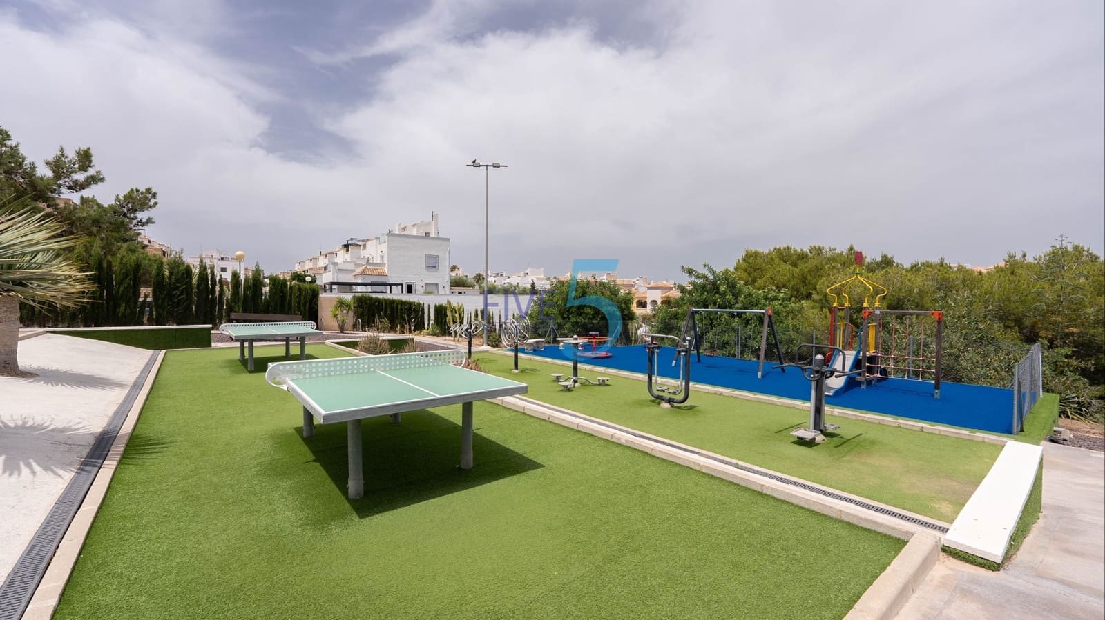 3 bedroom Villa for sale in Dream Hills with pool garage - € 255,000 (Ref: 9844692)