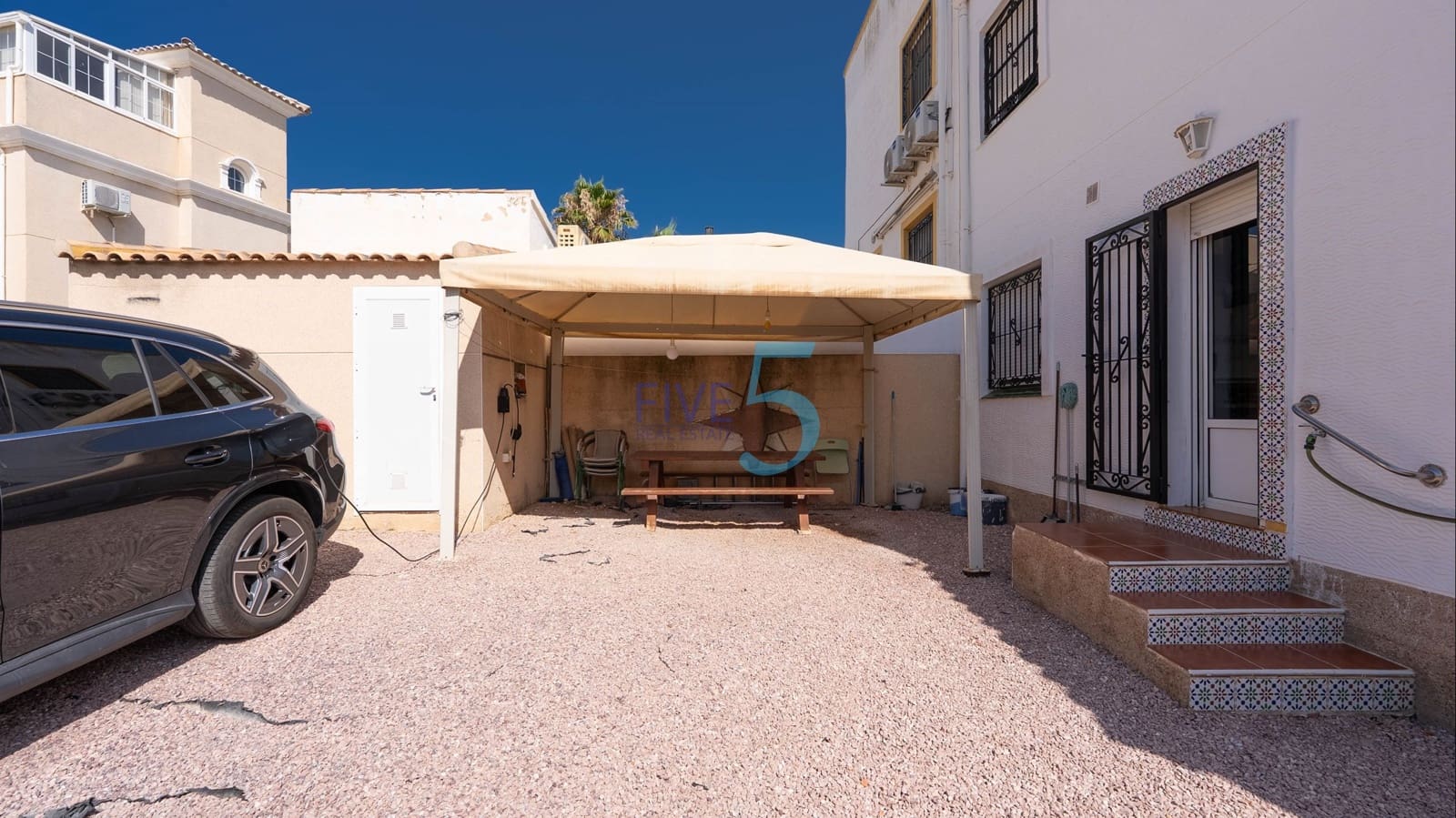 3 bedroom Villa for sale in Dream Hills with pool garage - € 255,000 (Ref: 9844692)