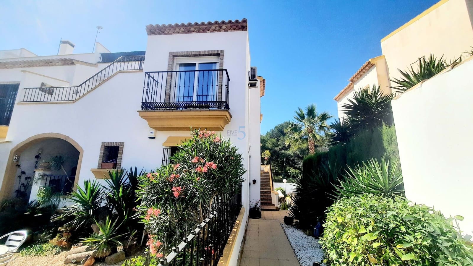 2 bedroom Apartment for sale in Pinar de Campoverde with pool - € 167,999 (Ref: 9844694)