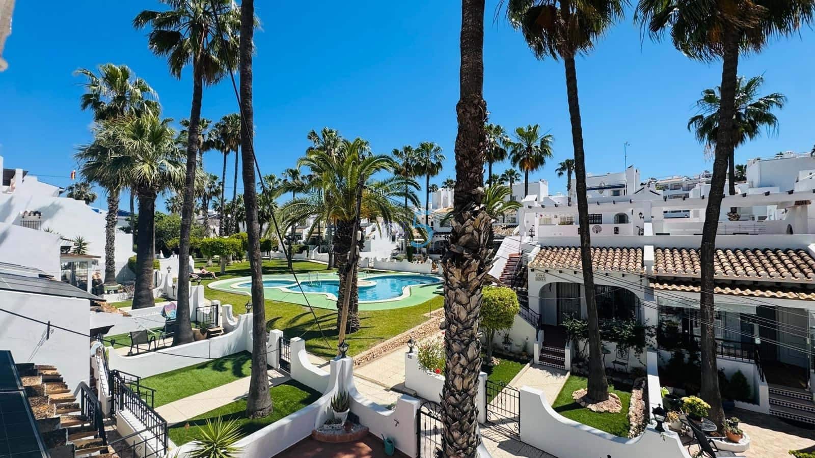 2 soveværelse Lejlighed til salg i Villamartin med swimmingpool garage - € 229.000 (Ref: 9847749)