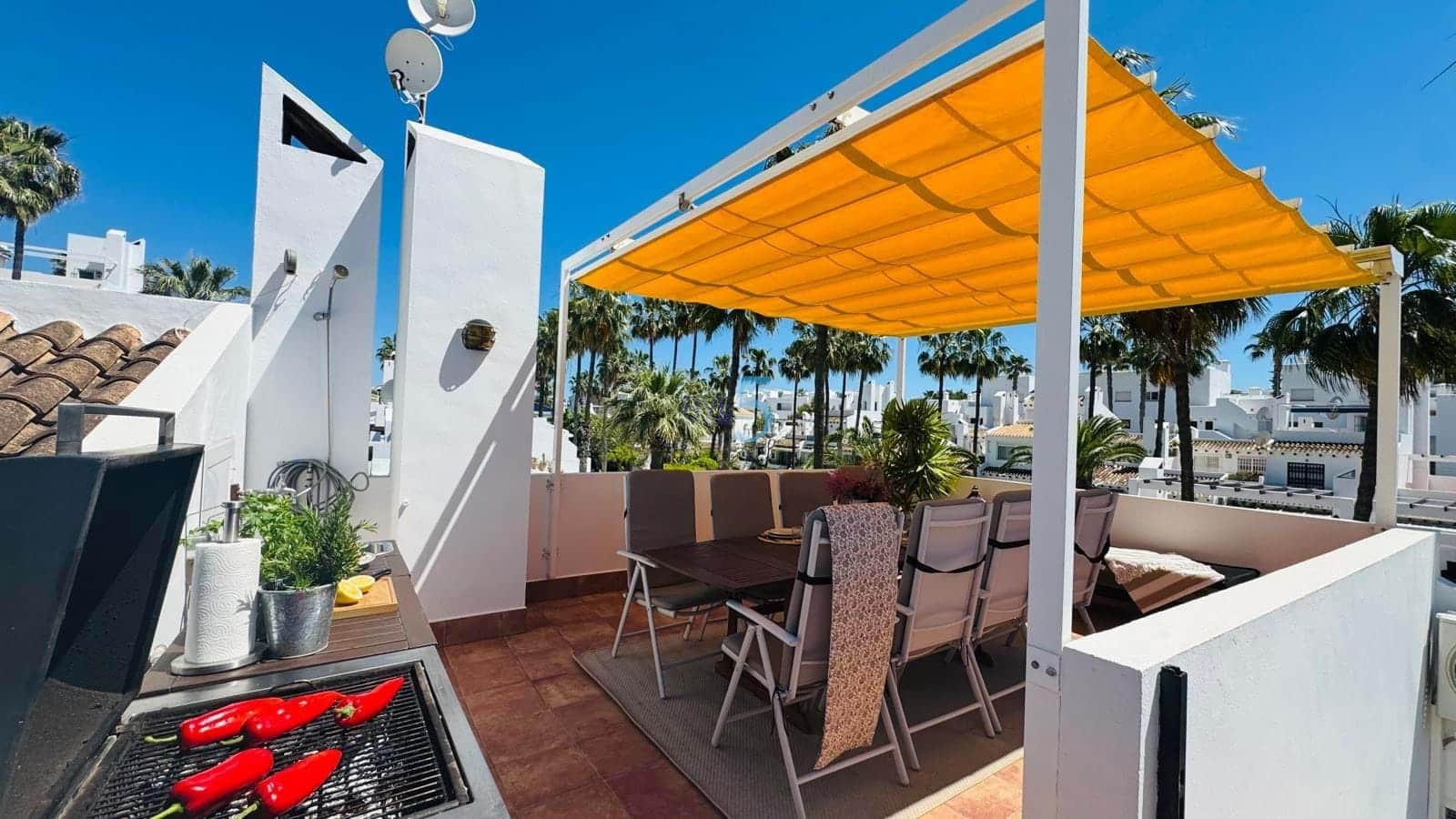 2 soveværelse Lejlighed til salg i Villamartin med swimmingpool garage - € 229.000 (Ref: 9847749)