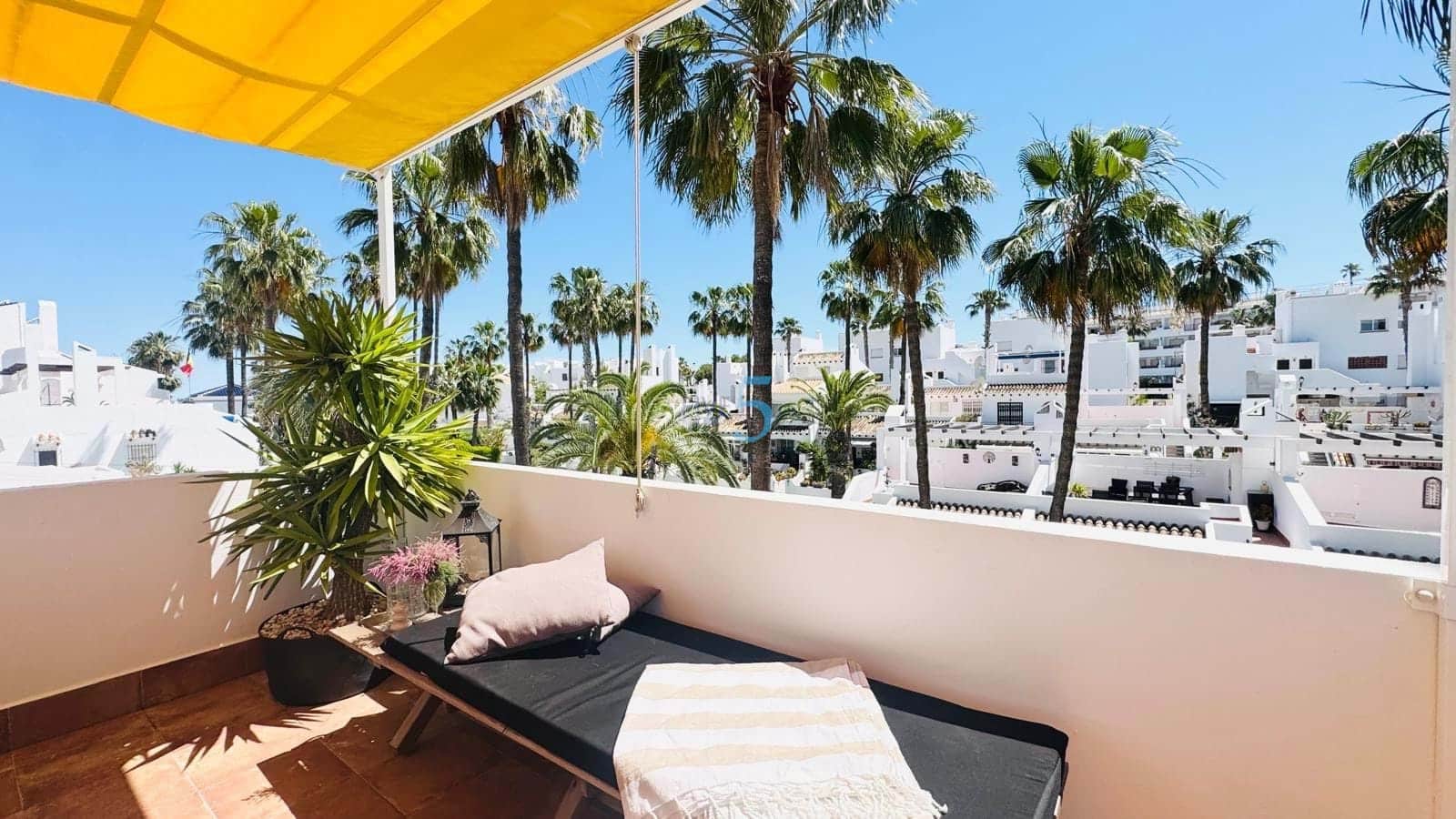 2 soveværelse Lejlighed til salg i Villamartin med swimmingpool garage - € 229.000 (Ref: 9847749)