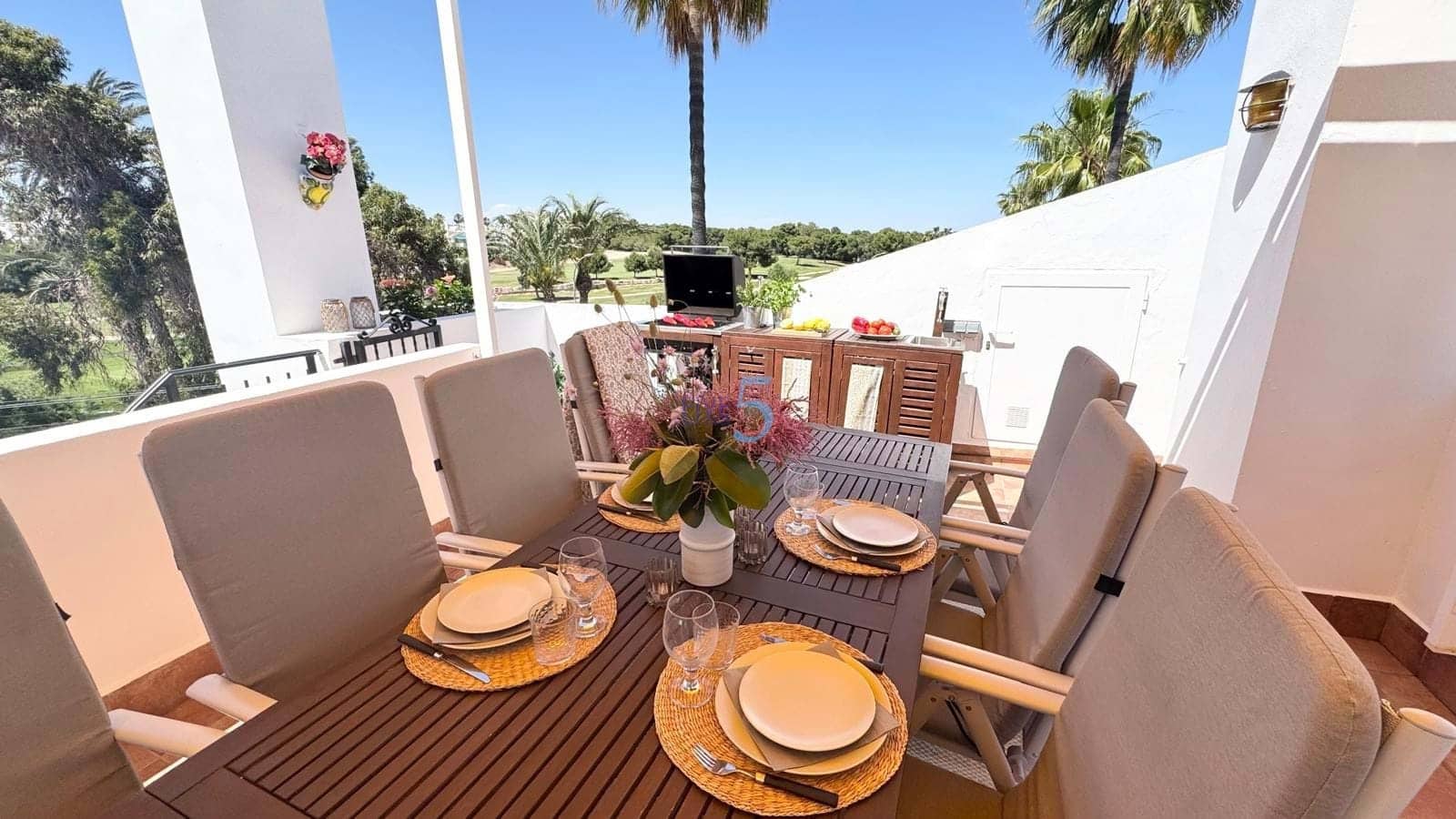 2 soveværelse Lejlighed til salg i Villamartin med swimmingpool garage - € 229.000 (Ref: 9847749)