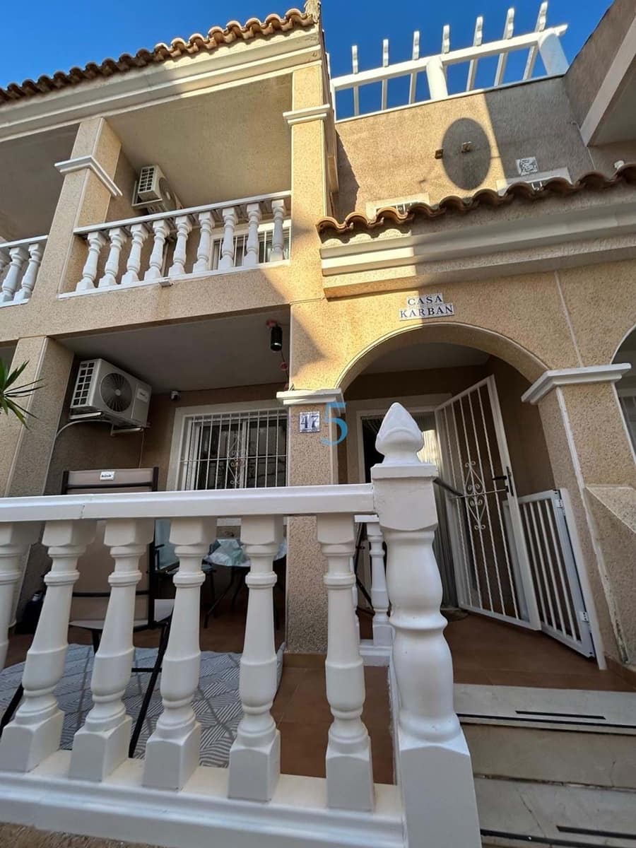 3 slaapkamer Huis te koop in Playa Flamenca met zwembad garage - € 199.000 (Ref: 9848252)