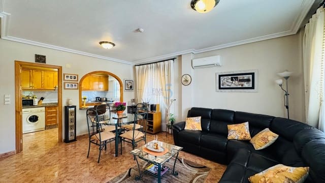 2 makuuhuone Omakotitalo myytävänä paikassa La Zenia, Orihuela mukana uima-altaan - 249 950 € (Ref: 9849931)