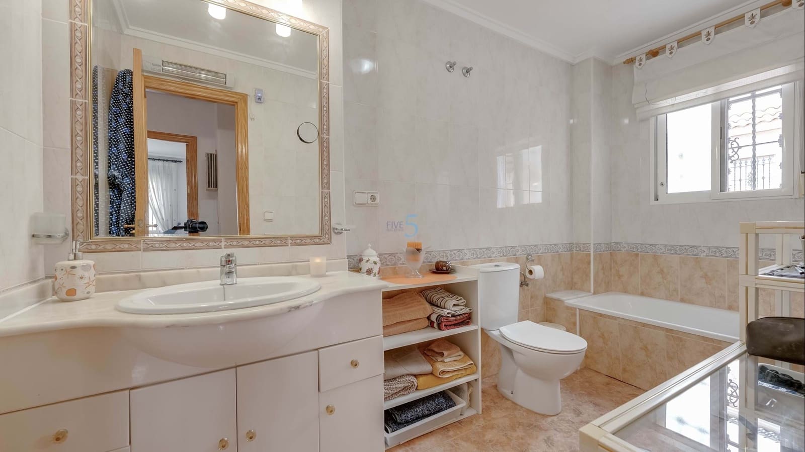 2 soveværelse Byhus til salg i La Zenia med swimmingpool - € 249.950 (Ref: 9849931)