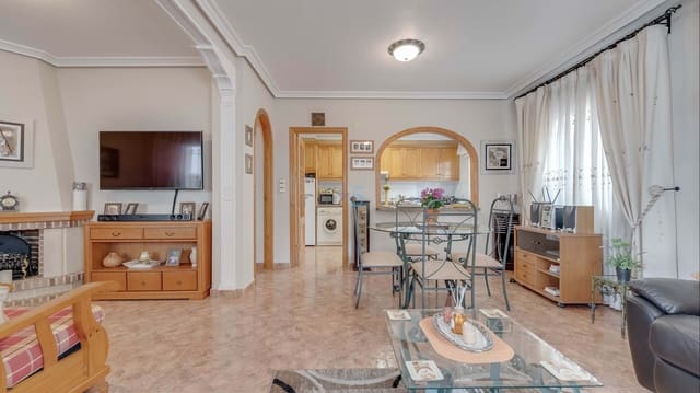 2 bedroom Townhouse for sale in La Zenia, Orihuela with pool - € 249,950 (Ref: 9849931)