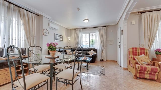 2 bedroom Townhouse for sale in La Zenia, Orihuela with pool - € 249,950 (Ref: 9849931)