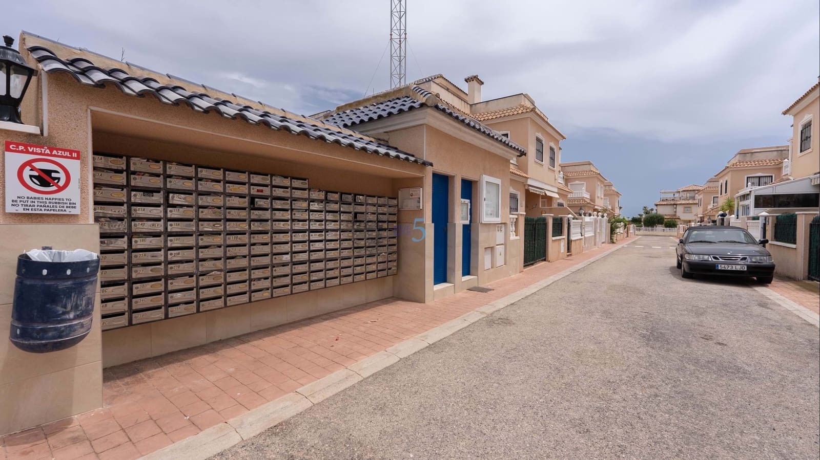 2 soveværelse Byhus til salg i La Zenia med swimmingpool - € 249.950 (Ref: 9849931)