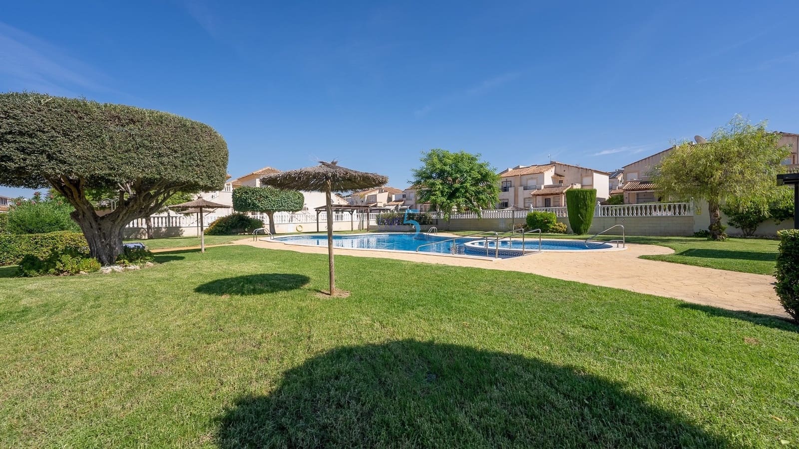 3 bedroom Villa for sale in Lo Crispin with pool - € 235,000 (Ref: 9850533)