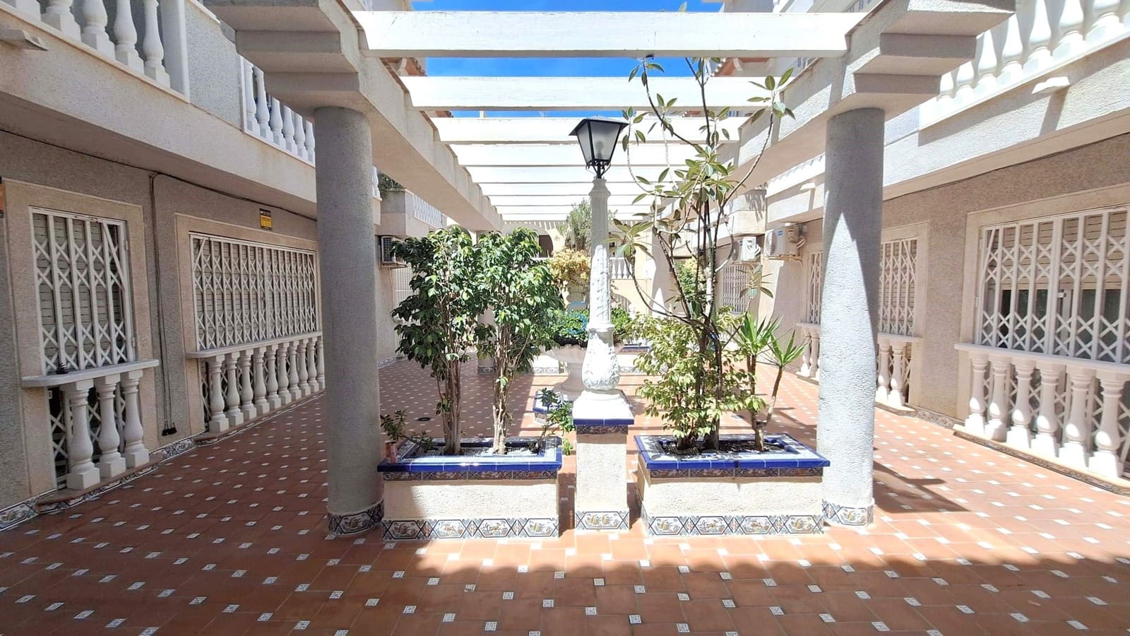 1 quarto Apartamento para venda em Torrevieja - 95 000 € (Ref: 9850535)
