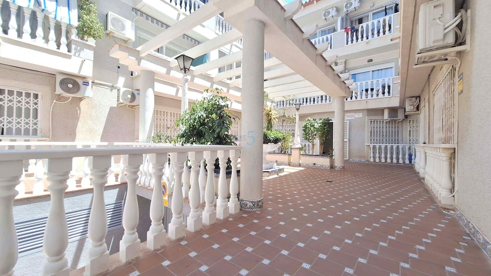 1 quarto Apartamento para venda em Torrevieja - 95 000 € (Ref: 9850535)