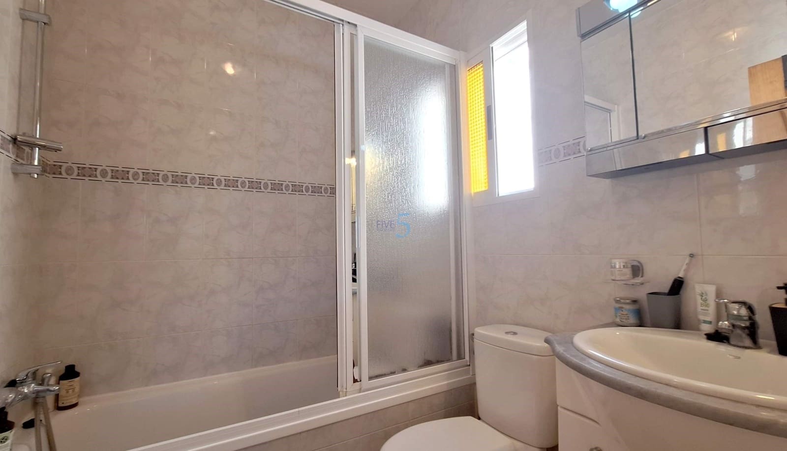 3 slaapkamer Halfvrijstaande villa te koop in Torrevieja met zwembad garage - € 169.900 (Ref: 9850776)