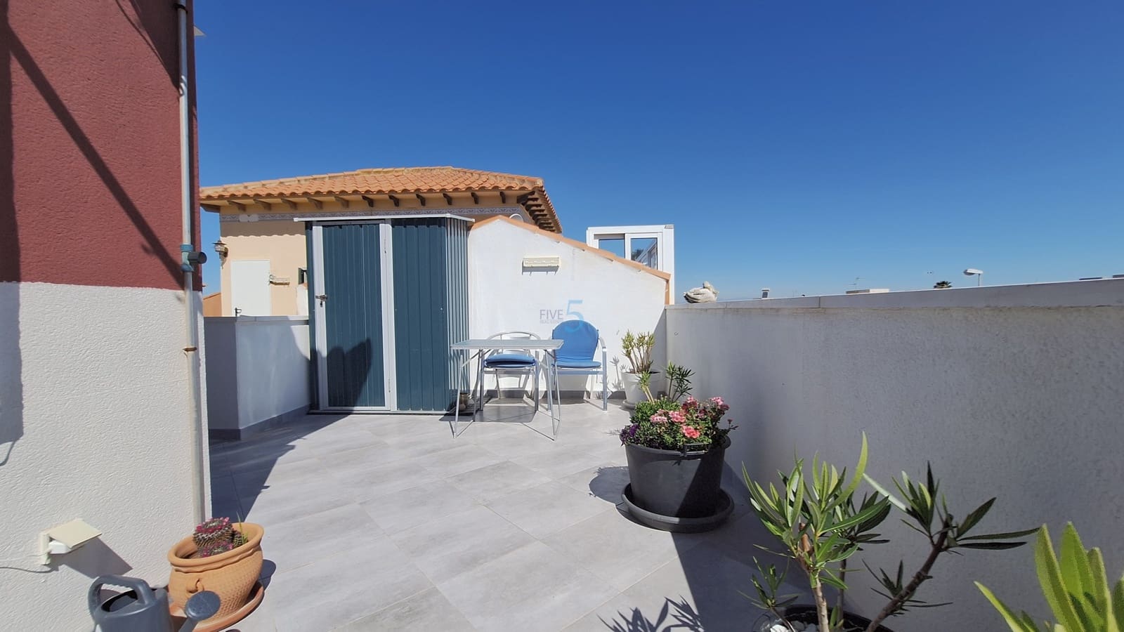 3 slaapkamer Halfvrijstaande villa te koop in Torrevieja met zwembad garage - € 169.900 (Ref: 9850776)