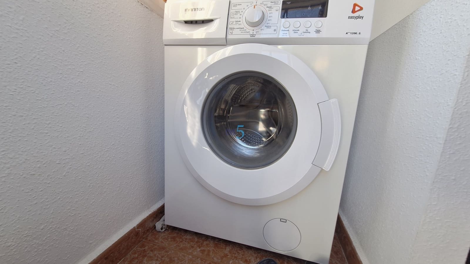3 slaapkamer Halfvrijstaande villa te koop in Torrevieja met zwembad garage - € 169.900 (Ref: 9850776)