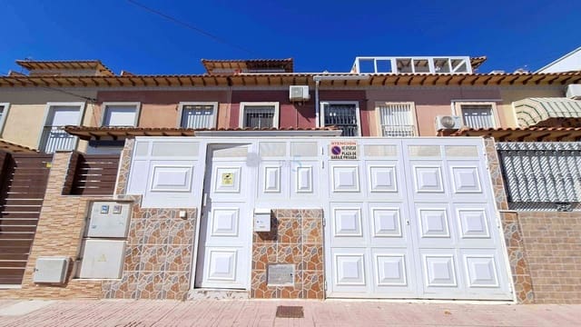 3 slaapkamer Halfvrijstaande villa te koop in Torrevieja met zwembad garage - € 169.900 (Ref: 9850776)