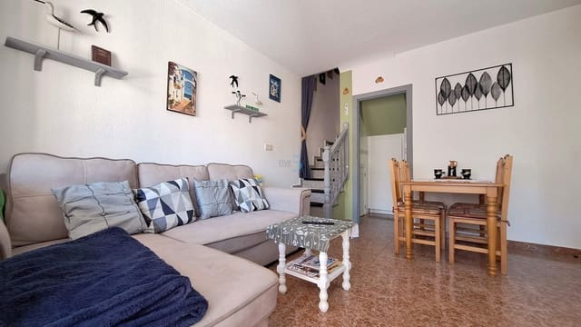 3 slaapkamer Halfvrijstaande villa te koop in Torrevieja met zwembad garage - € 169.900 (Ref: 9850776)