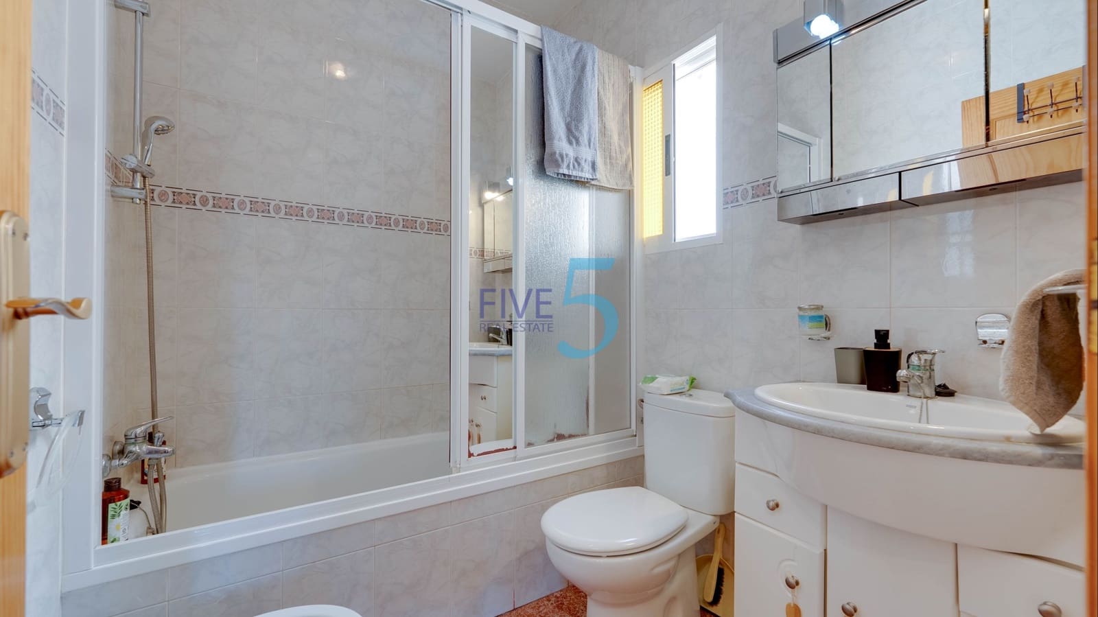 3 camera da letto Villetta Bifamiliare in vendita in Torrevieja con piscina garage - 169.900 € (Rif: 9850776)