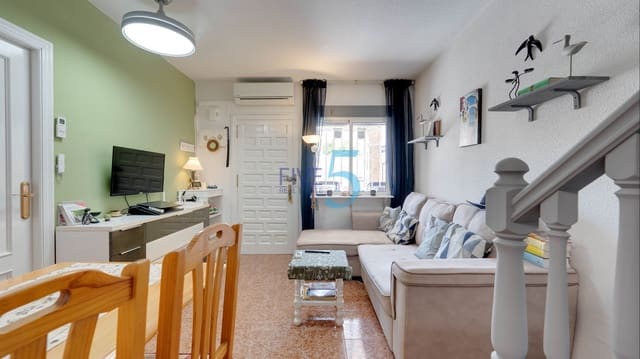 Pareado de 3 habitaciones en Torrevieja en venta con piscina garaje - 169.900 € (Ref: 9850776)