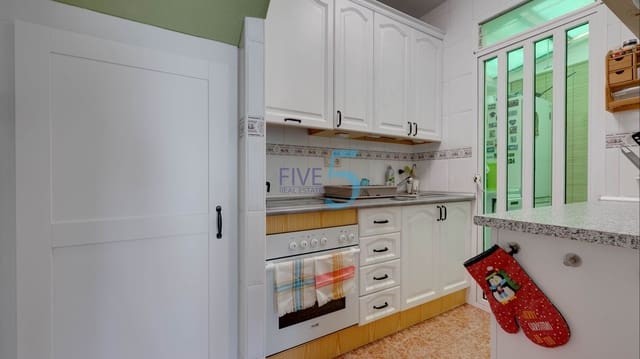 Pareado de 3 habitaciones en Torrevieja en venta con piscina garaje - 169.900 € (Ref: 9850776)