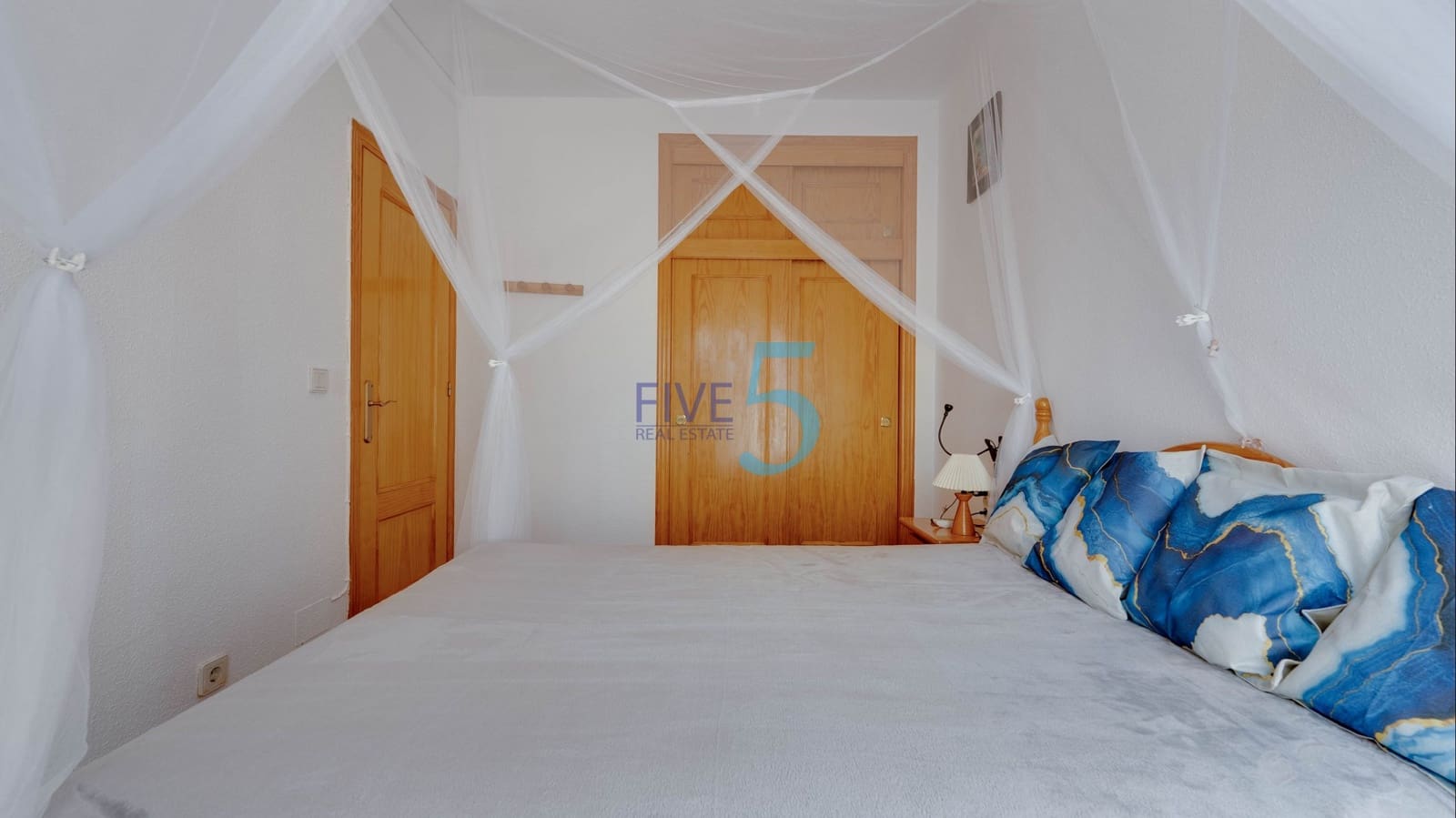 3 camera da letto Villetta Bifamiliare in vendita in Torrevieja con piscina garage - 169.900 € (Rif: 9850776)