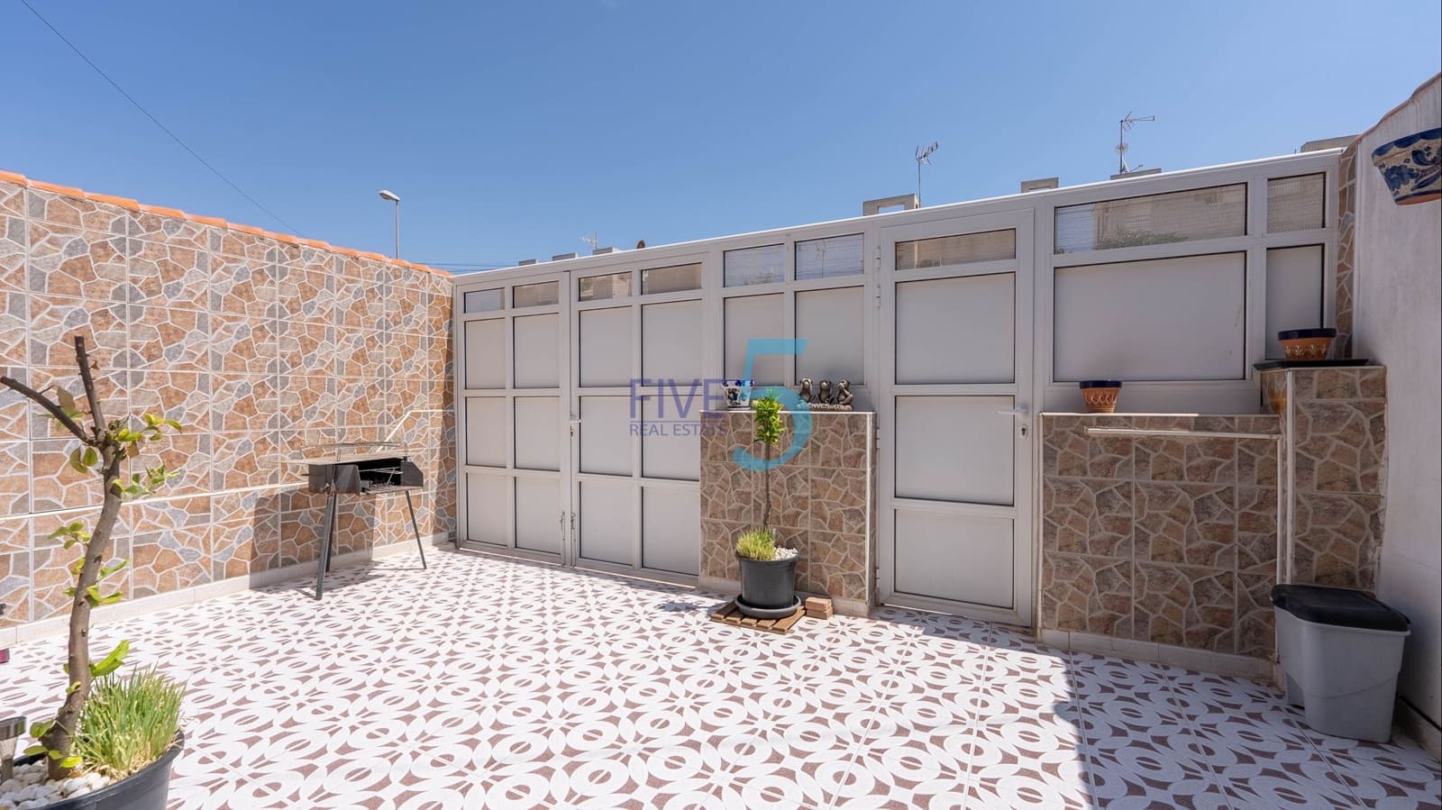 3 camera da letto Villetta Bifamiliare in vendita in Torrevieja con piscina garage - 169.900 € (Rif: 9850776)
