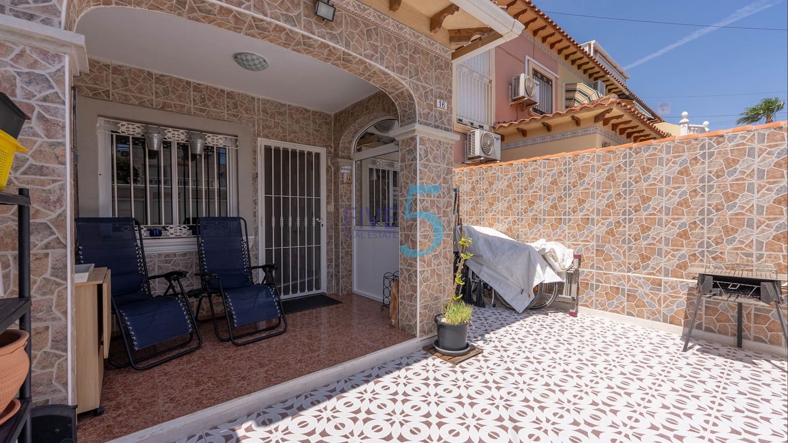 3 camera da letto Villetta Bifamiliare in vendita in Torrevieja con piscina garage - 169.900 € (Rif: 9850776)