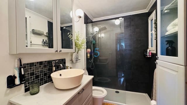 2 makuuhuone Huoneisto myytävänä paikassa Villamartin, Orihuela mukana uima-altaan 
autotalli - 199 000 € (Ref: 9850777)