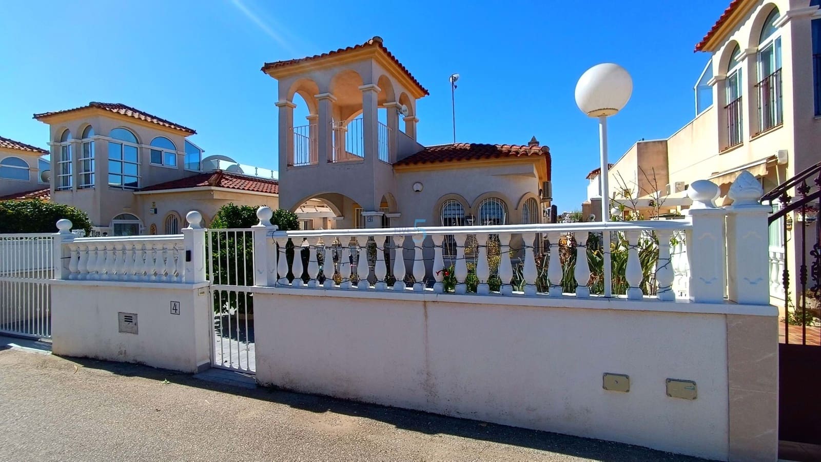 2 bedroom Villa for sale in Lo Crispin with pool - € 225,000 (Ref: 9854457)