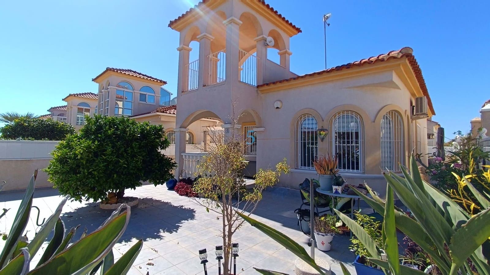 2 bedroom Villa for sale in Lo Crispin with pool - € 225,000 (Ref: 9854457)