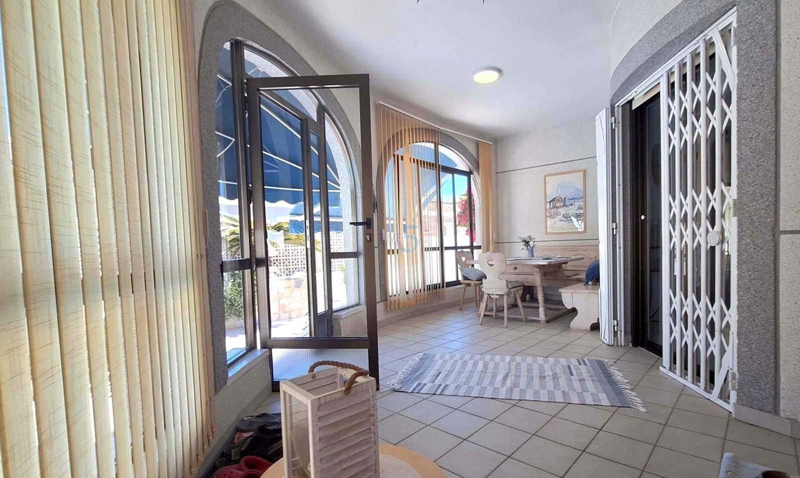 2 sovrum Villa till salu i Torrevieja med pool garage - 327 000 € (Ref: 9854531)