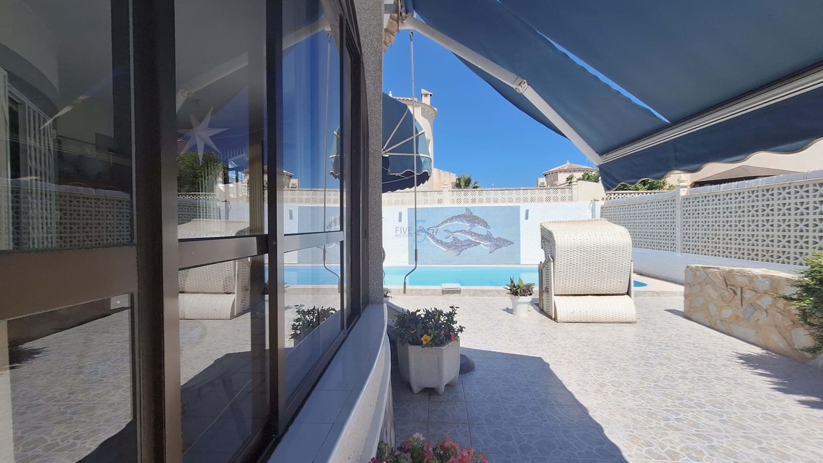 2 sovrum Villa till salu i Torrevieja med pool garage - 327 000 € (Ref: 9854531)