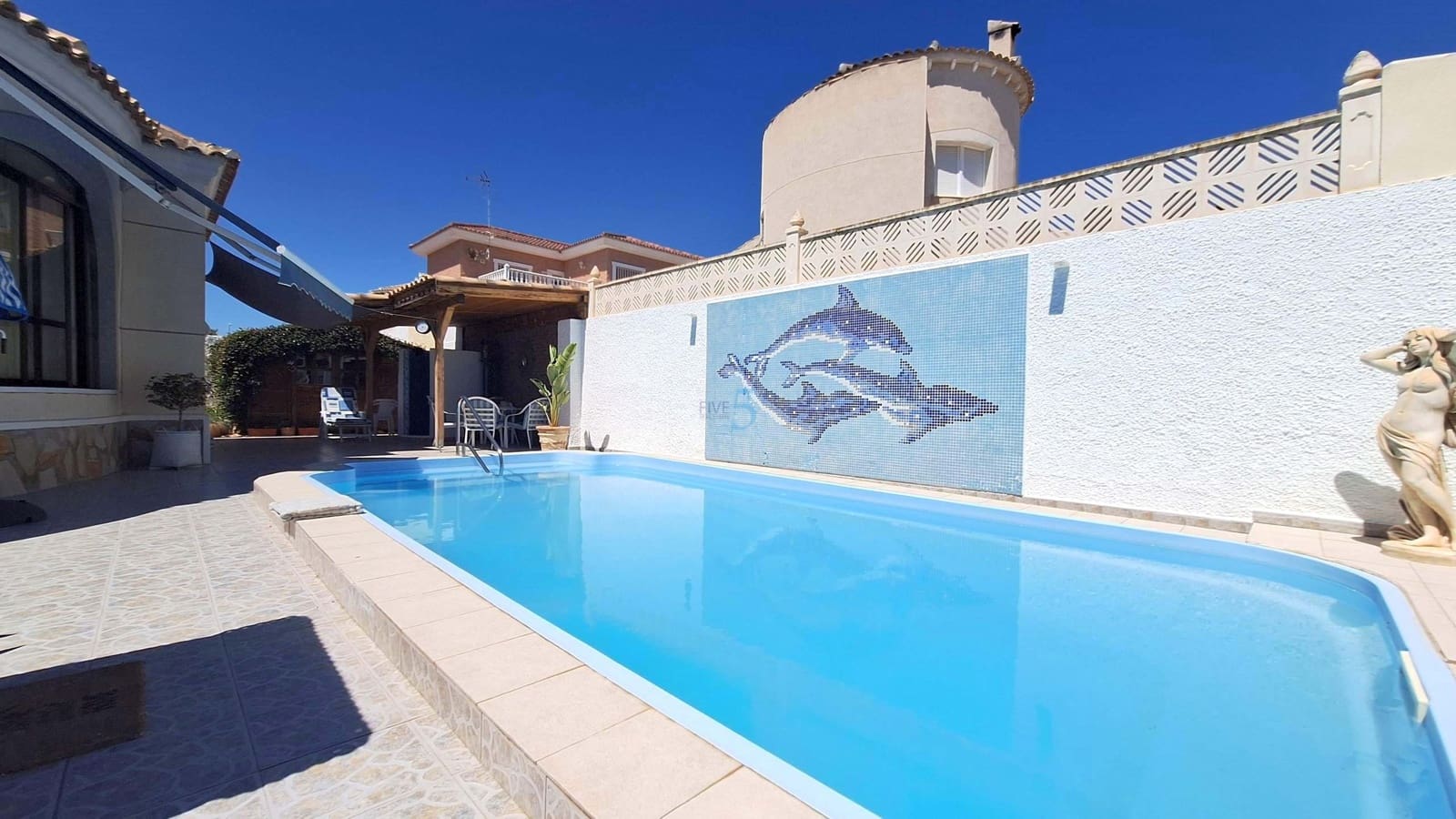 2 sovrum Villa till salu i Torrevieja med pool garage - 327 000 € (Ref: 9854531)