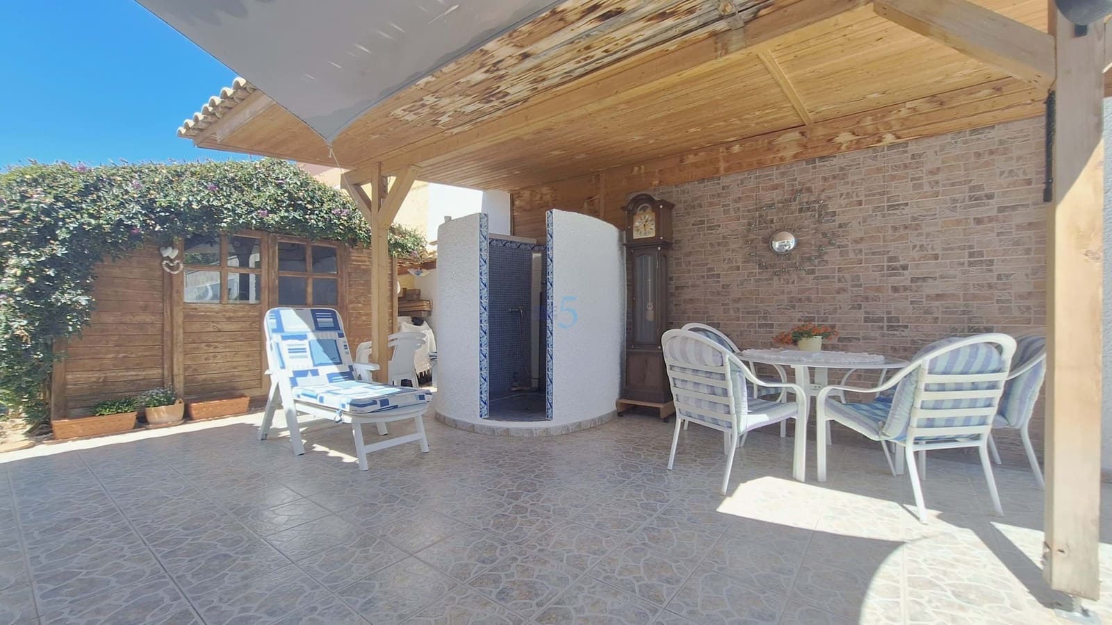 2 sovrum Villa till salu i Torrevieja med pool garage - 327 000 € (Ref: 9854531)