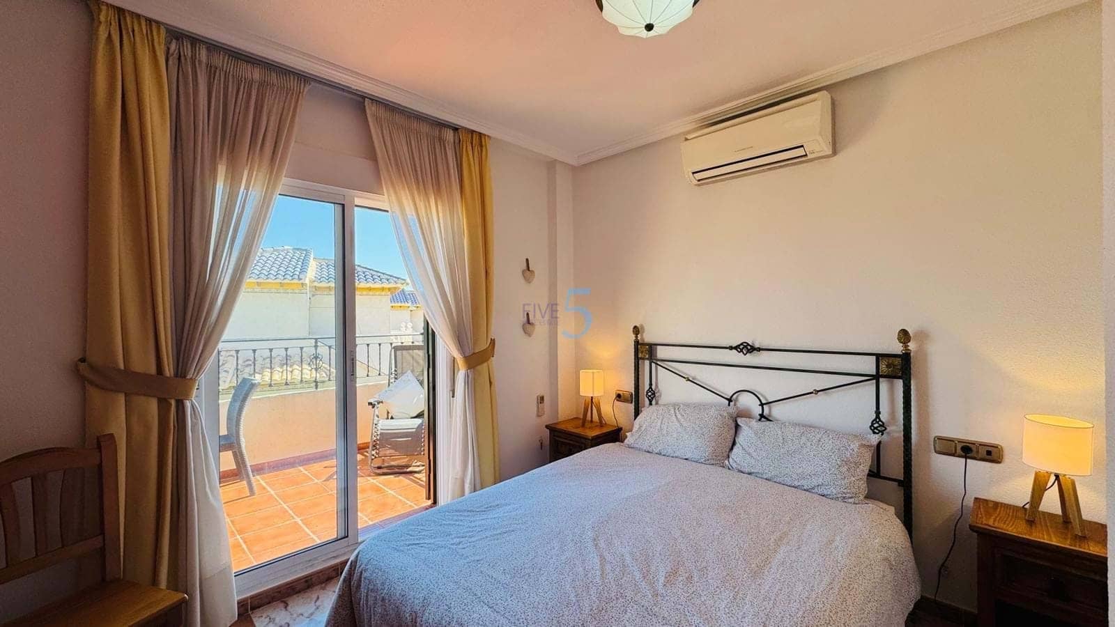 2 soveværelse Byhus til salg i Cabo Roig med swimmingpool garage - € 234.900 (Ref: 9854532)