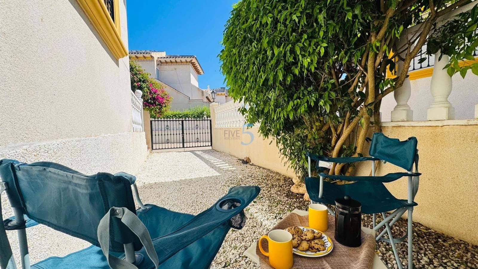 2 soveværelse Byhus til salg i Cabo Roig med swimmingpool garage - € 234.900 (Ref: 9854532)