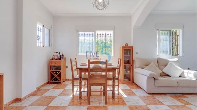 2 slaapkamer Huis te koop in Cabo Roig, Orihuela met zwembad garage - € 234.900 (Ref: 9854532)