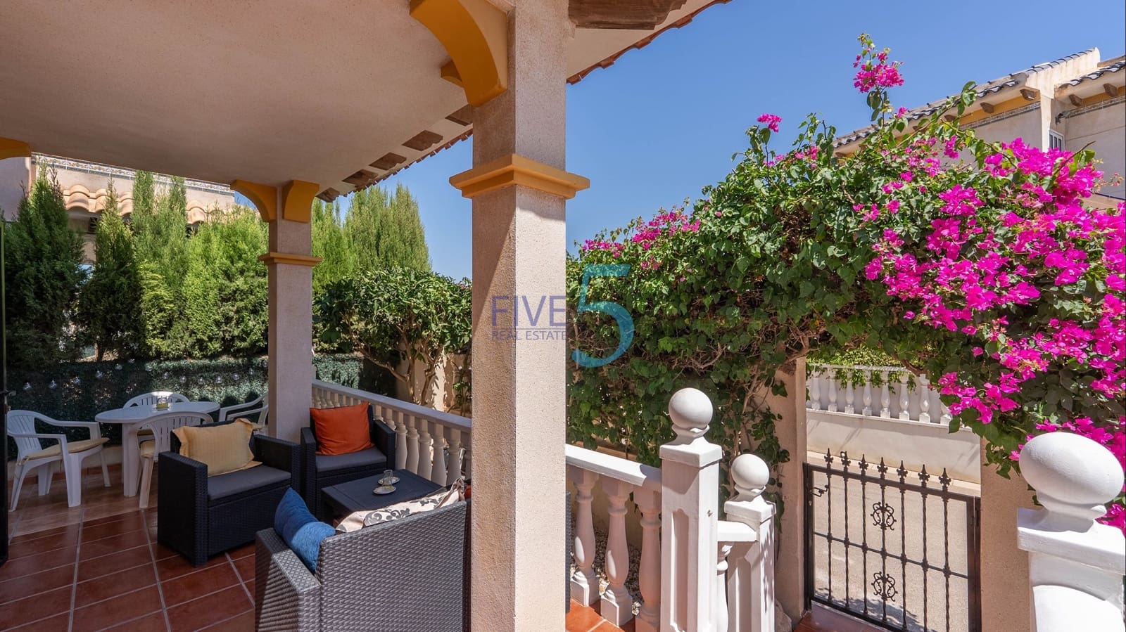 2 sypialnia Dom na sprzedaż w Cabo Roig z basenem garażem - 234 900 € (Ref: 9854532)
