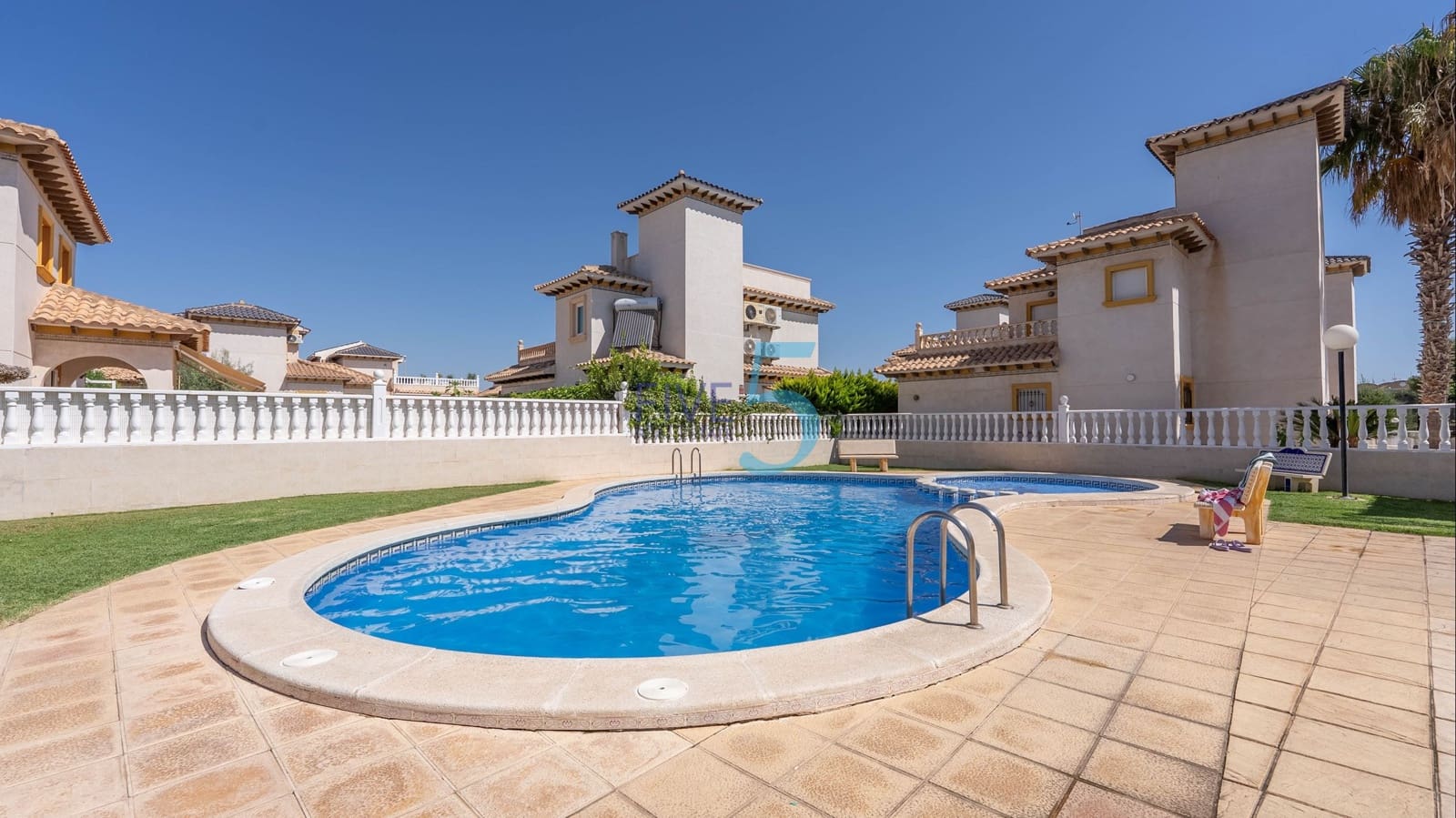 2 sypialnia Dom na sprzedaż w Cabo Roig z basenem garażem - 234 900 € (Ref: 9854532)