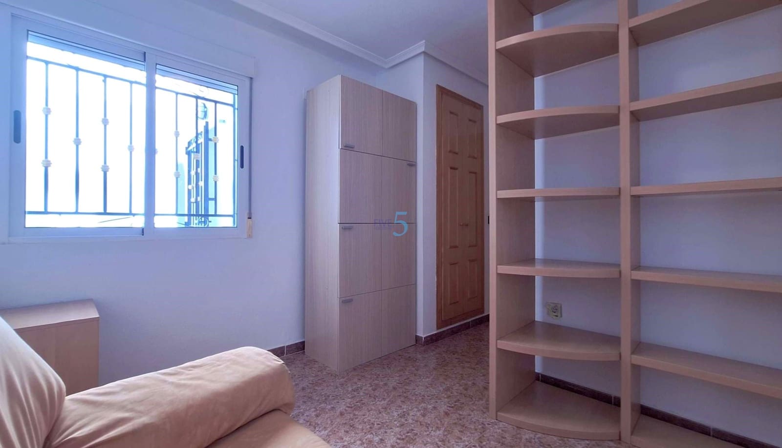 2 bedroom Apartment for sale in Los Montesinos with pool garage - € 125,000 (Ref: 9856056)